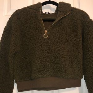 Cropped Sherpa olive green sweater